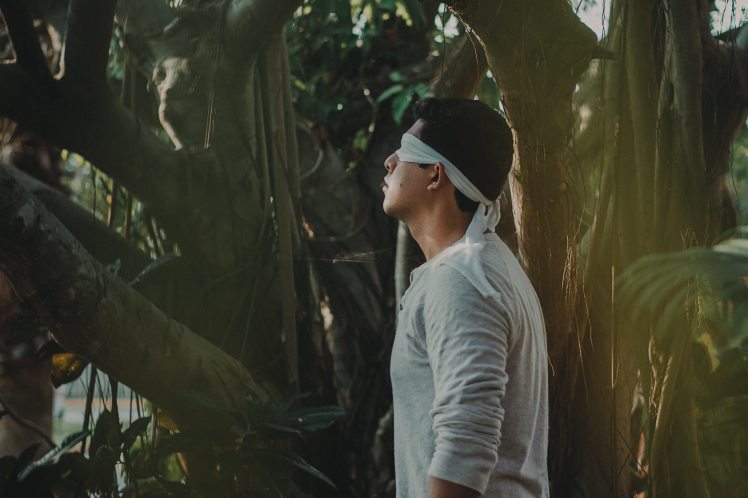 alone-blindfolded-man